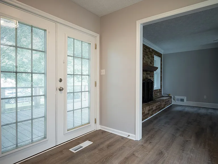 1030 Carriage Hill Rd — Photo 34