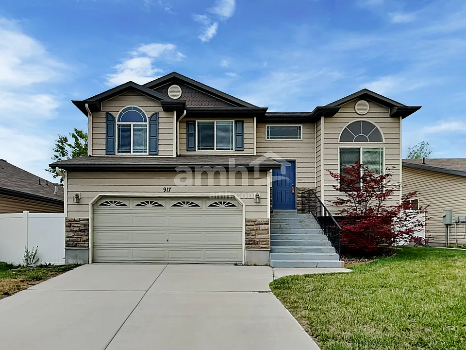917 W Longleaf Dr