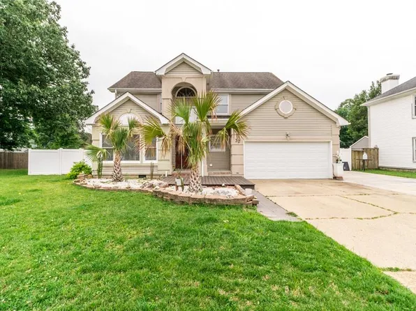 32 Gunter Ct, Hampton, VA 23666