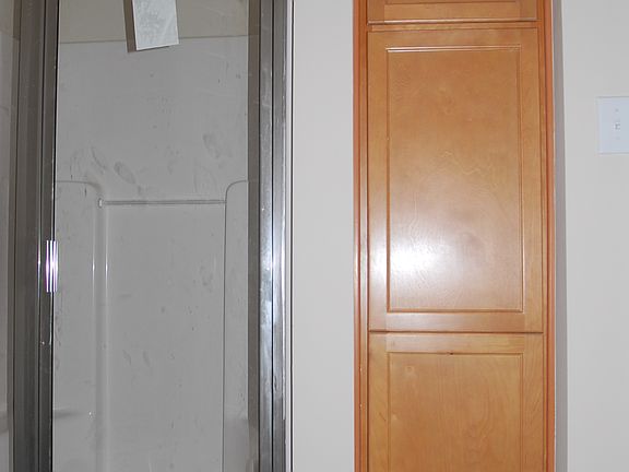 4th image of 15340 6th St