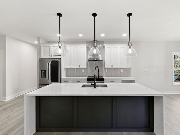 4th image of 263 Harbor Village Dr