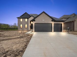 18790 Via Firenze, Macomb, MI 48044