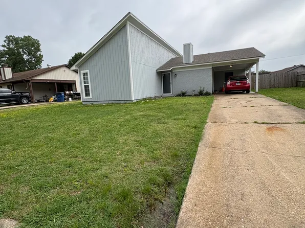 1005 Roy Pugh St, West Memphis, AR 72301