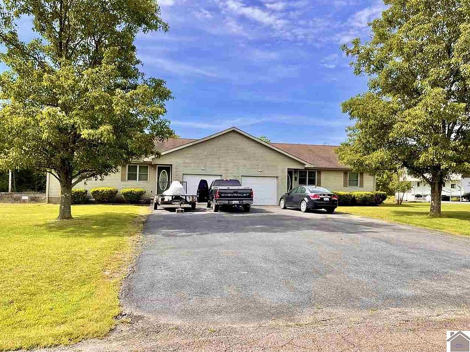 1st image of 407 Walnut Rd #409