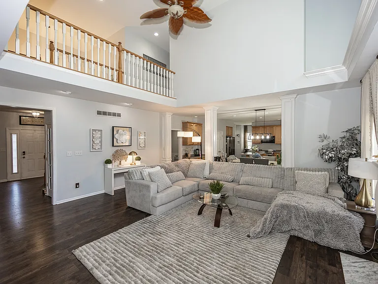 5889 Pebblestream Dr — Photo 11