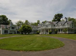 1200 W Hill Dr, Gates Mills, OH