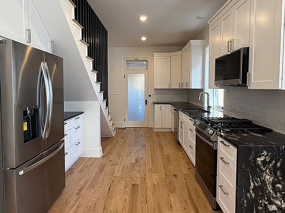 5th image of 1723 E 25th Ave