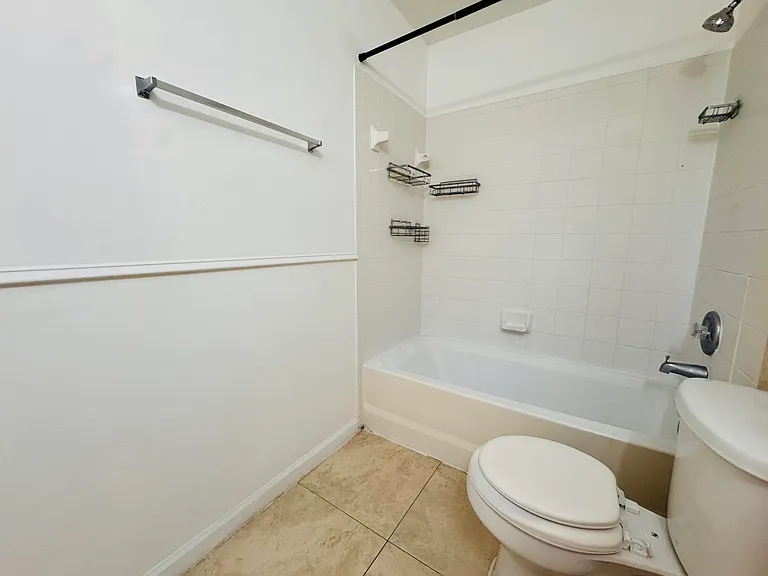 1068 N Benoist Farms Rd #302 — Photo 31