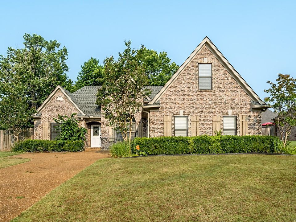 1st image of 115 Brookhaven Ln