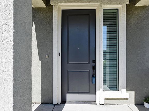 4th image of 967 Almaden Ln