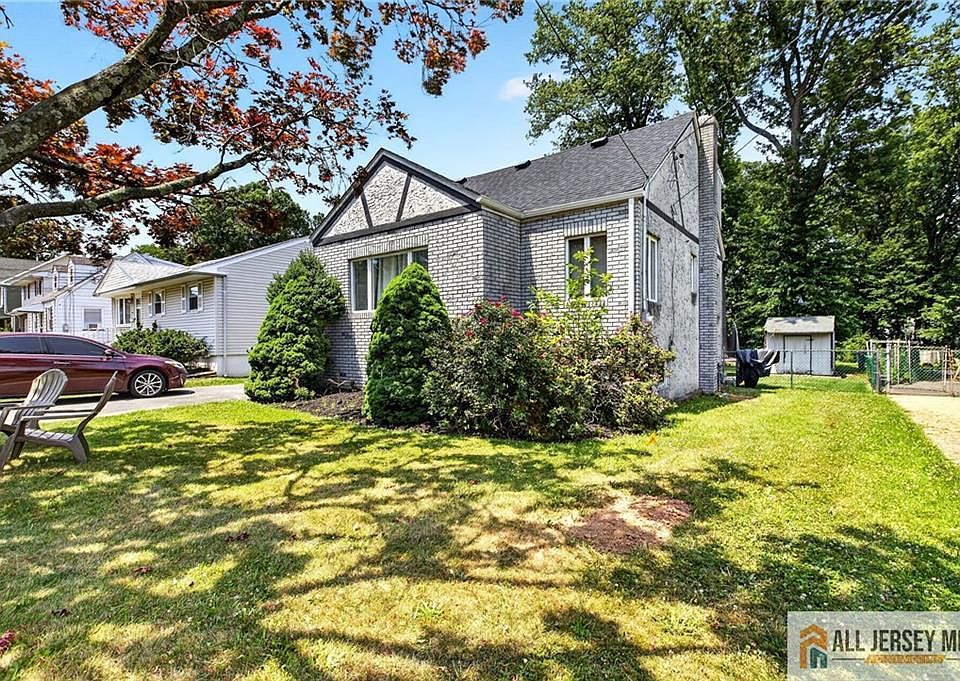 1st image of 93 Gaywood Ave