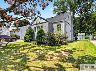 93 Gaywood Ave, Colonia, NJ 07067