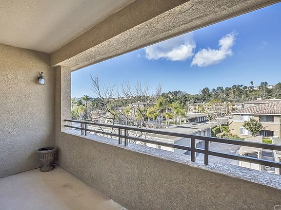 3rd image of 22681 Oakgrove Unit 234