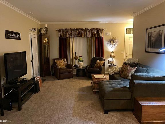 4th image of 27057 Carrington Pl