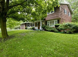 119 Stanwood Ln, Manlius, NY 13104