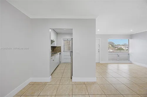 5420 Hollywood Blvd #208 Photo 1