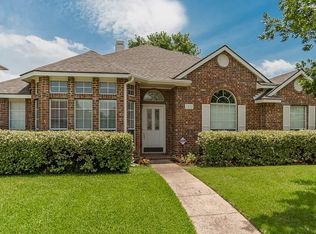 1522 Palisades Dr, Carrollton, TX 75007