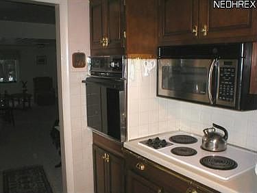 5th image of 3560 Chrisfield Dr