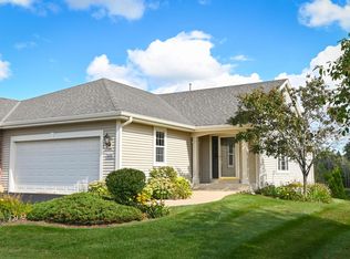 N160W20265 Fox Creek Dr, Jackson, WI 53037