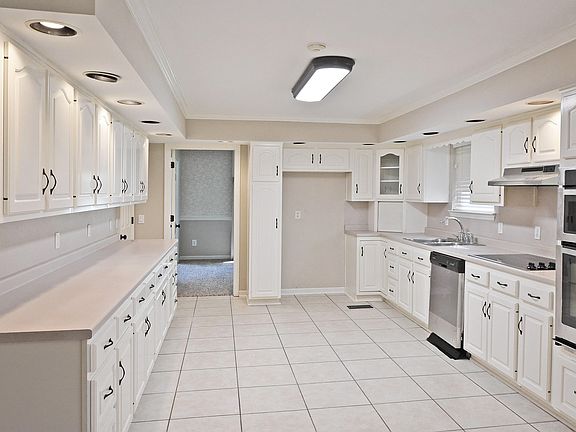 5th image of 7129 Revere Cir #53