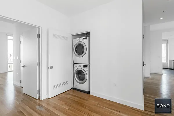 Rented by Bond New York | media 75