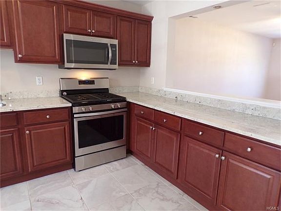 2nd image of 92 Lois Ln