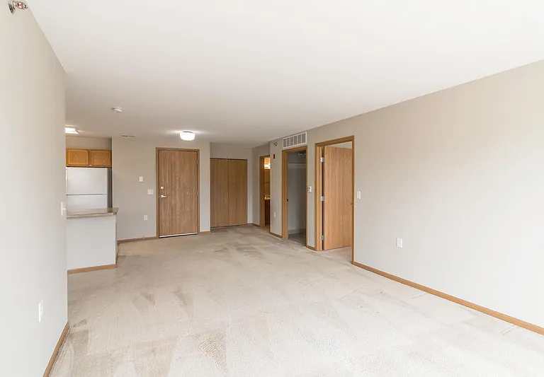 Library Square 55+ Apartments — Photo 17