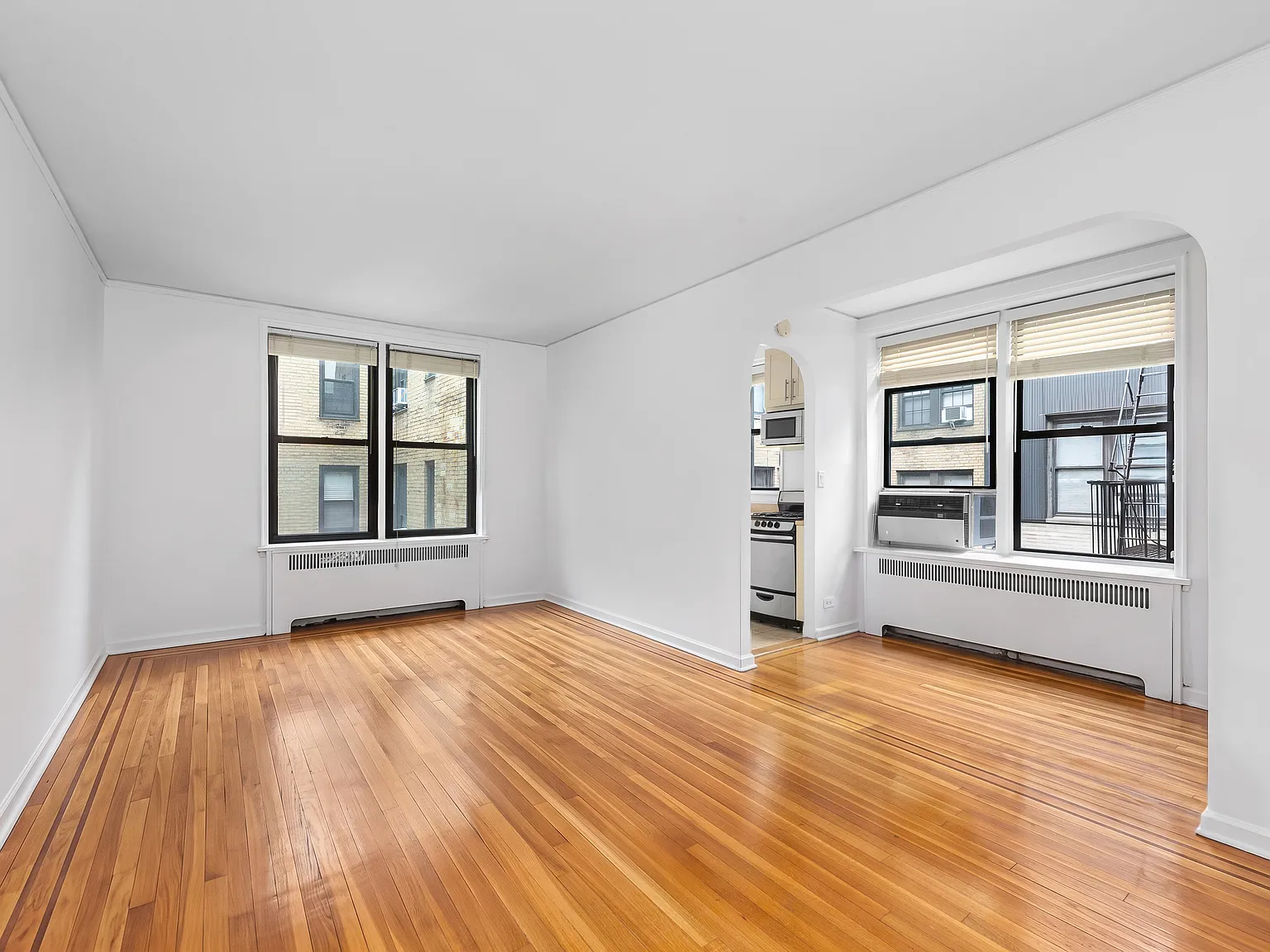 107 University Place — Photo 2