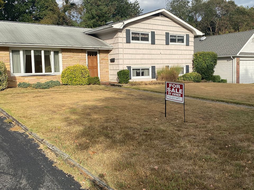 1st image of 510 Red Oak Dr