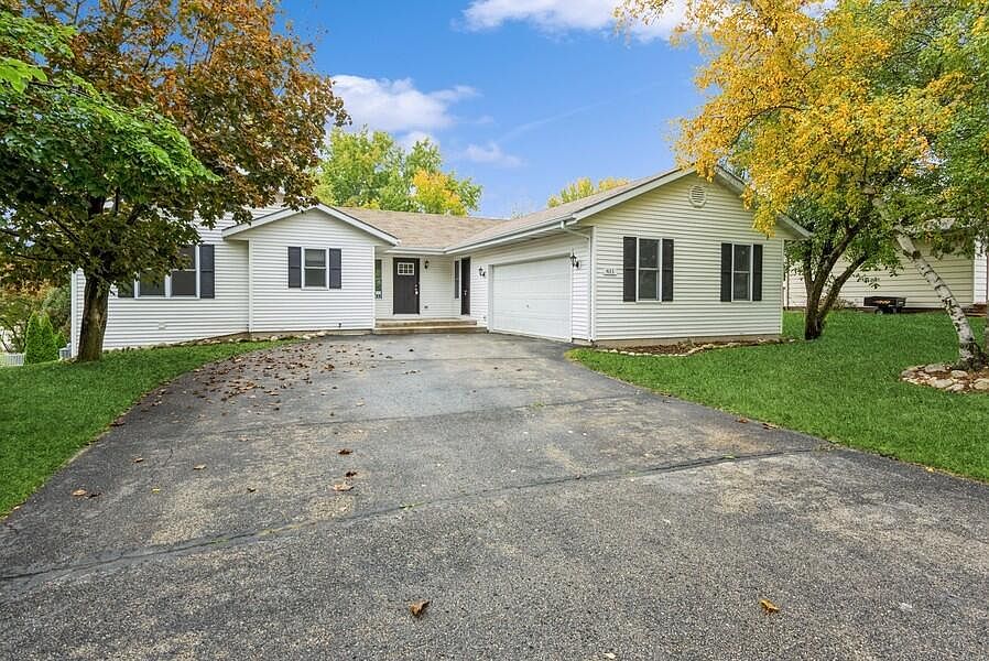 611 Holland AVENUE, Delavan, WI 53115 Zillow