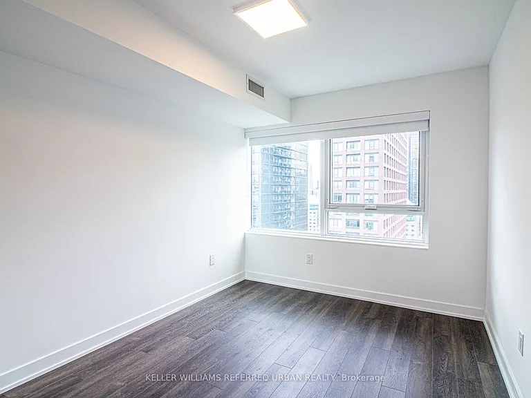 609 Sherbourne St #2104 — Photo 10