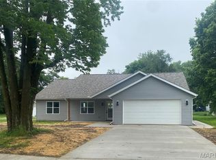 428 E Winter Ave, Greenville, IL