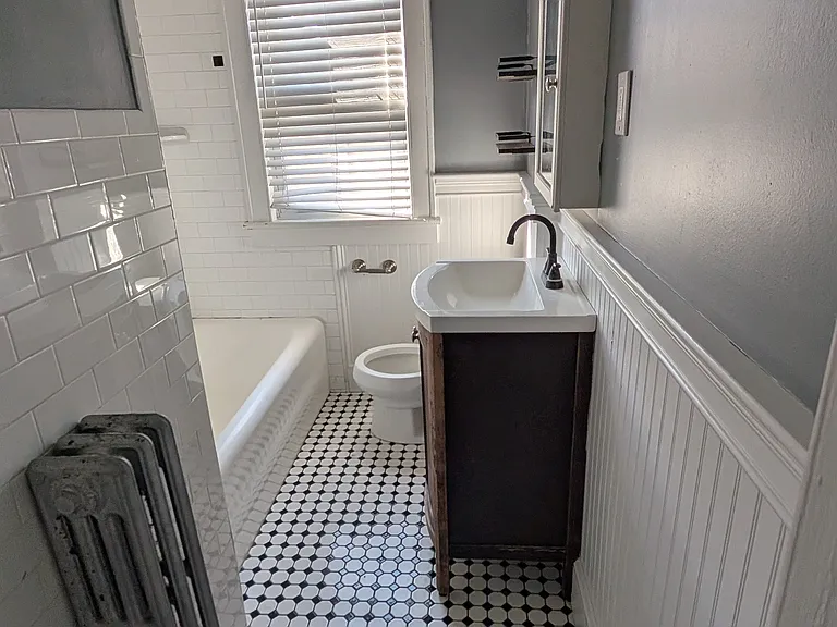 34-36 High St #5 — Photo 11