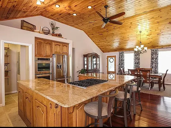 5 Allen Ln — exterior photo