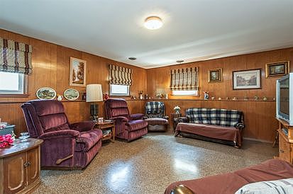 5th image of 2626 Roberts Ave