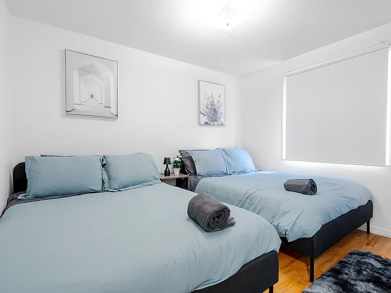 235 Rossmore Ct — Photo 21