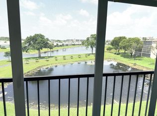 7146 Huntington Ln APT 403, Delray Beach, FL 33446
