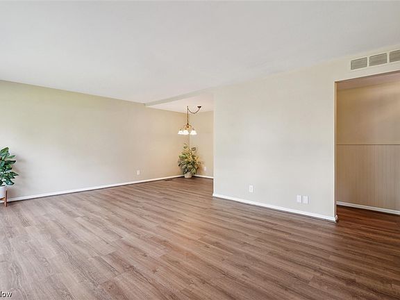 4th image of 3430 Atterbury St