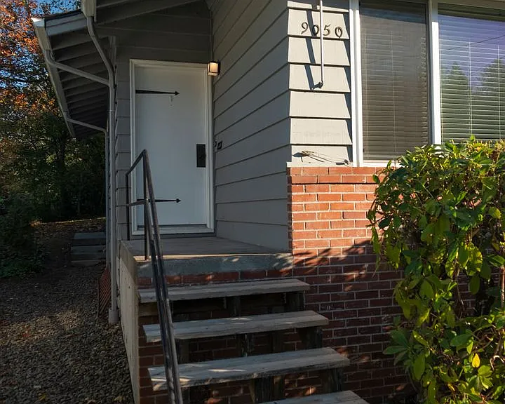 9054 SW 38th Ave — Photo 25