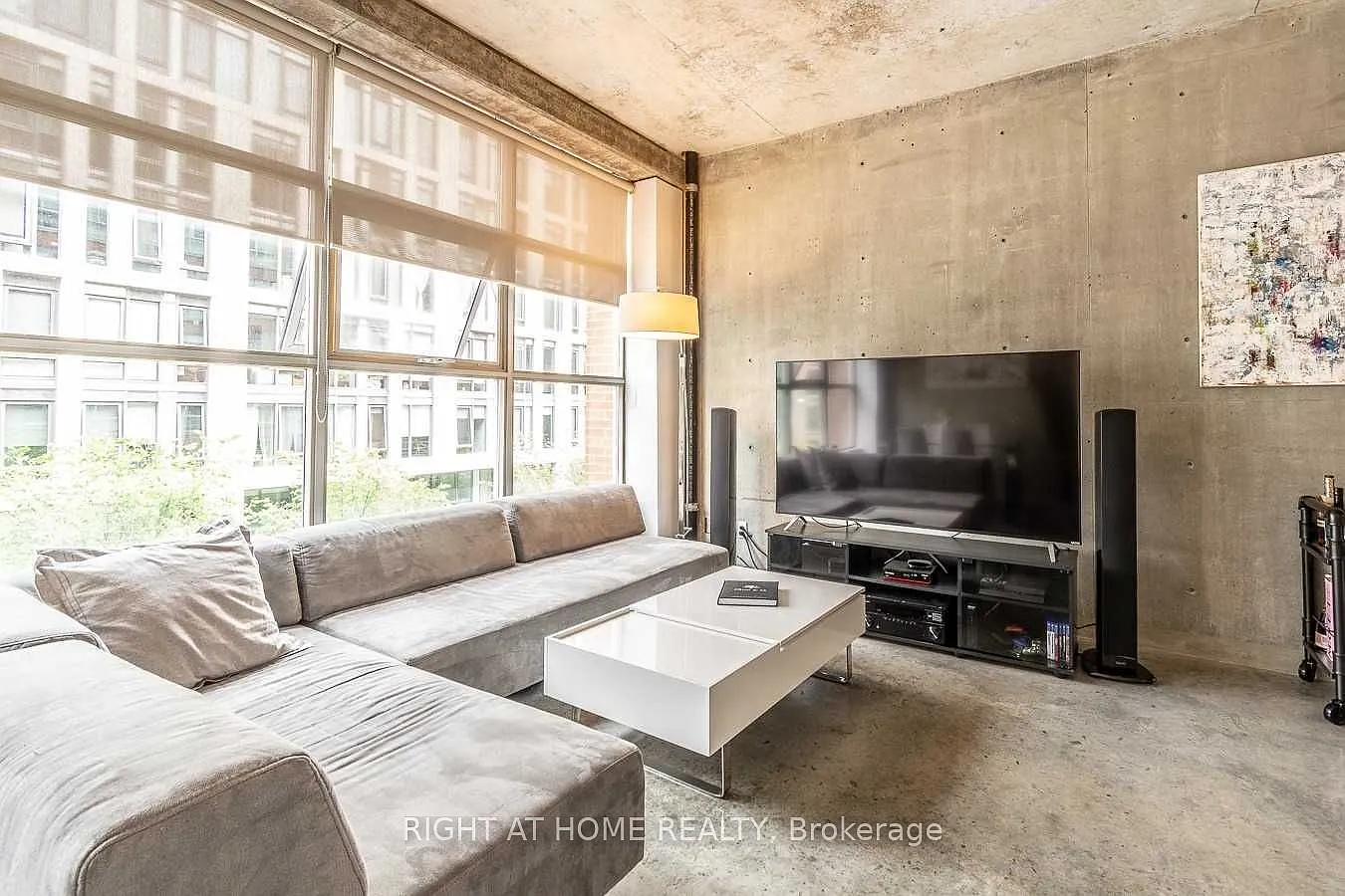 Camden Lofts — Photo 2