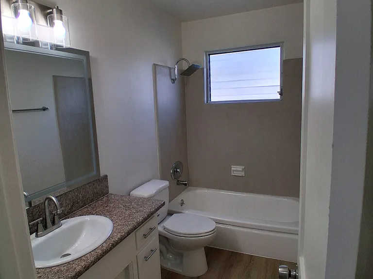 7245 Franklin Avenue — Photo 20