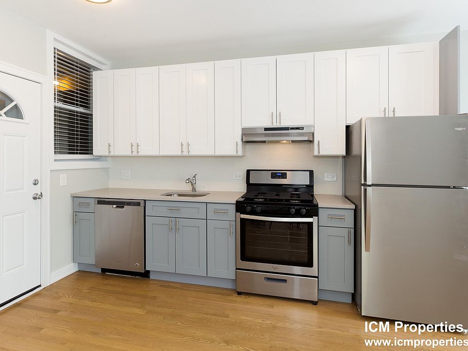 1st image of 2010 W Foster Ave Suite 1