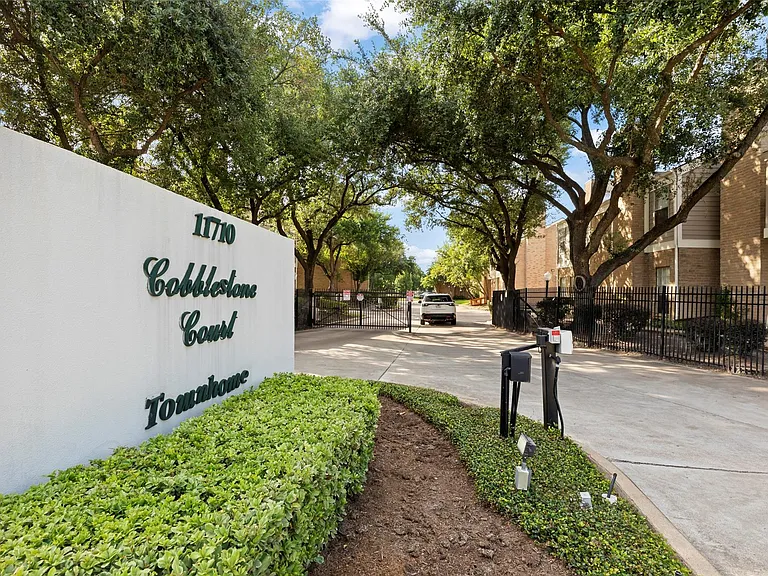 11710 Southlake Dr #51 — Photo 30