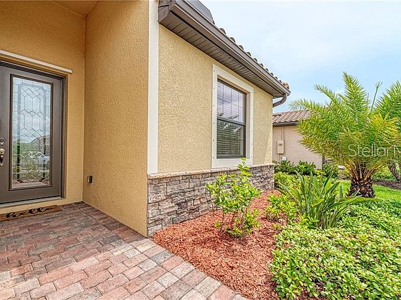 3rd image of 12625 Canavese Ln