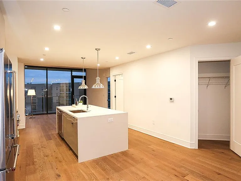788 W Marietta St NW #303 — Photo 4