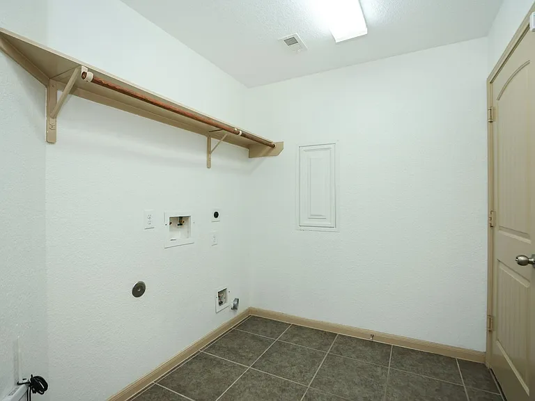 7042 Windy Run Ct — Photo 9