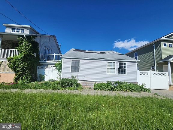 4th image of 172 Winters Ln
