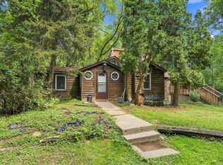 15320 Highwood Dr, Minnetonka, MN 55345