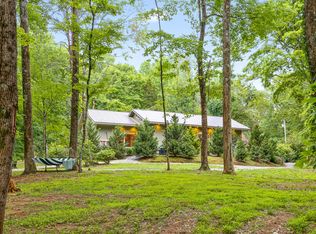 1942 Lane Dr, Signal Mountain, TN 37377