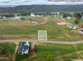 512 Mockingbird Ln, Loudon, TN 37774